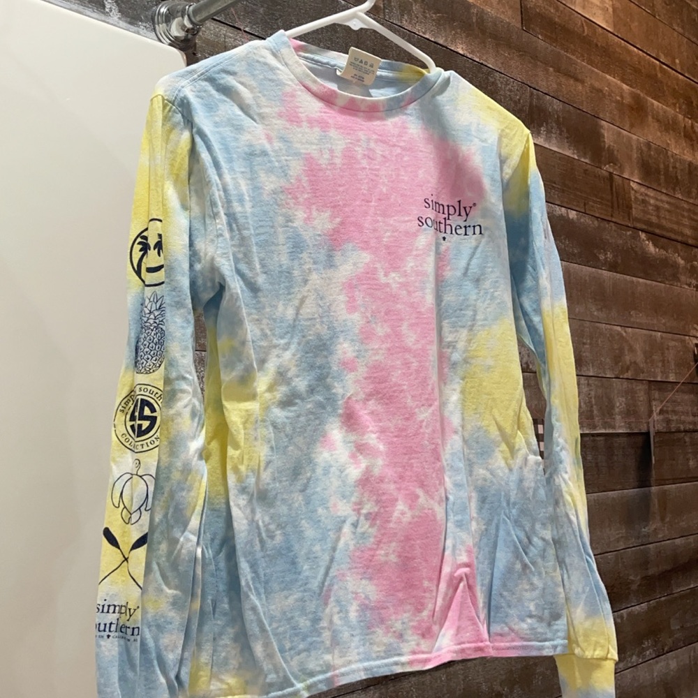 Simply Southern tie dye long sleeved shirt